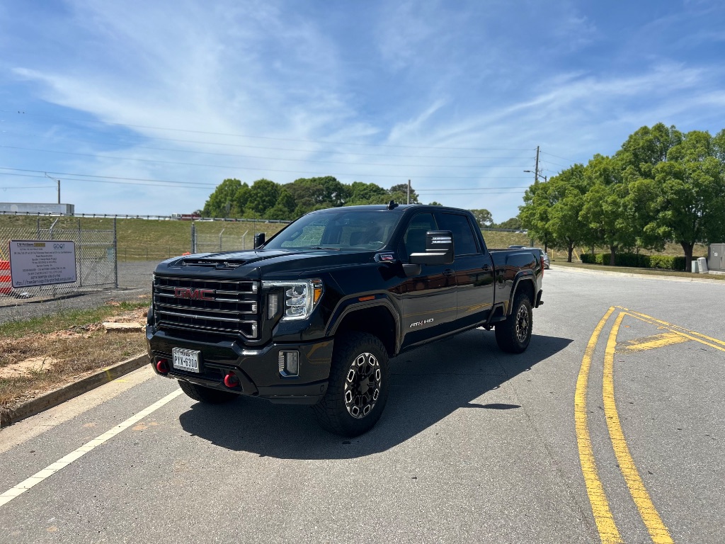 2021 GMC Sierra 4WD Crew Cab Standard Box AT4's photo